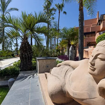 Nyaraló Exclusive Frontline Penthouse Estepona