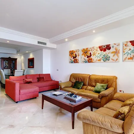 Сasa de vacaciones Exclusive Frontline Penthouse Estepona