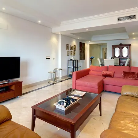 Exclusive Frontline Penthouse Дом отдыха Эстепона